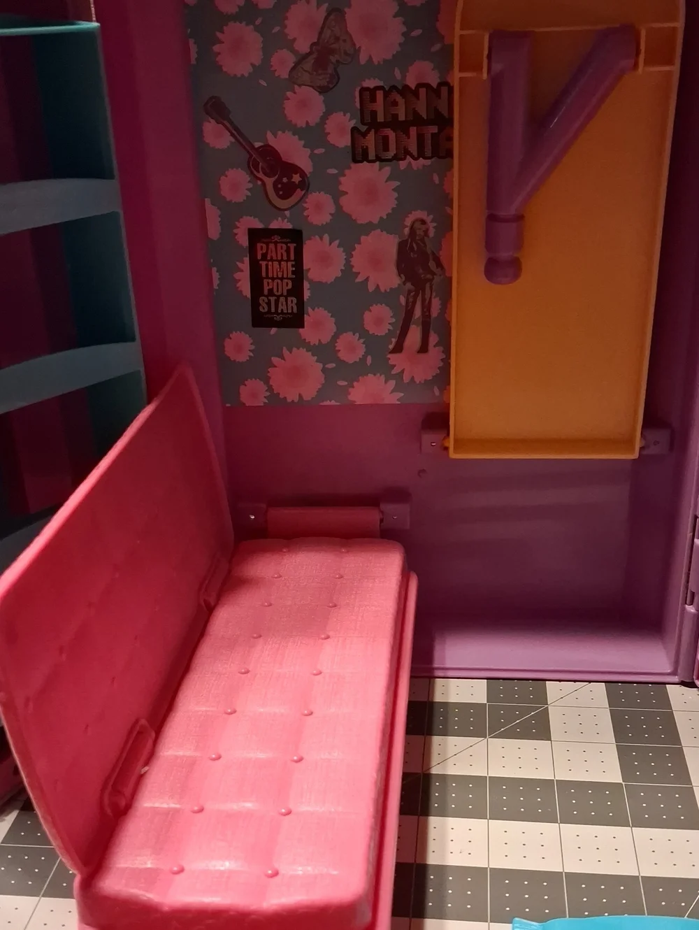 2007 Disney Hannah Montana Purple Doll Wardrobe Case